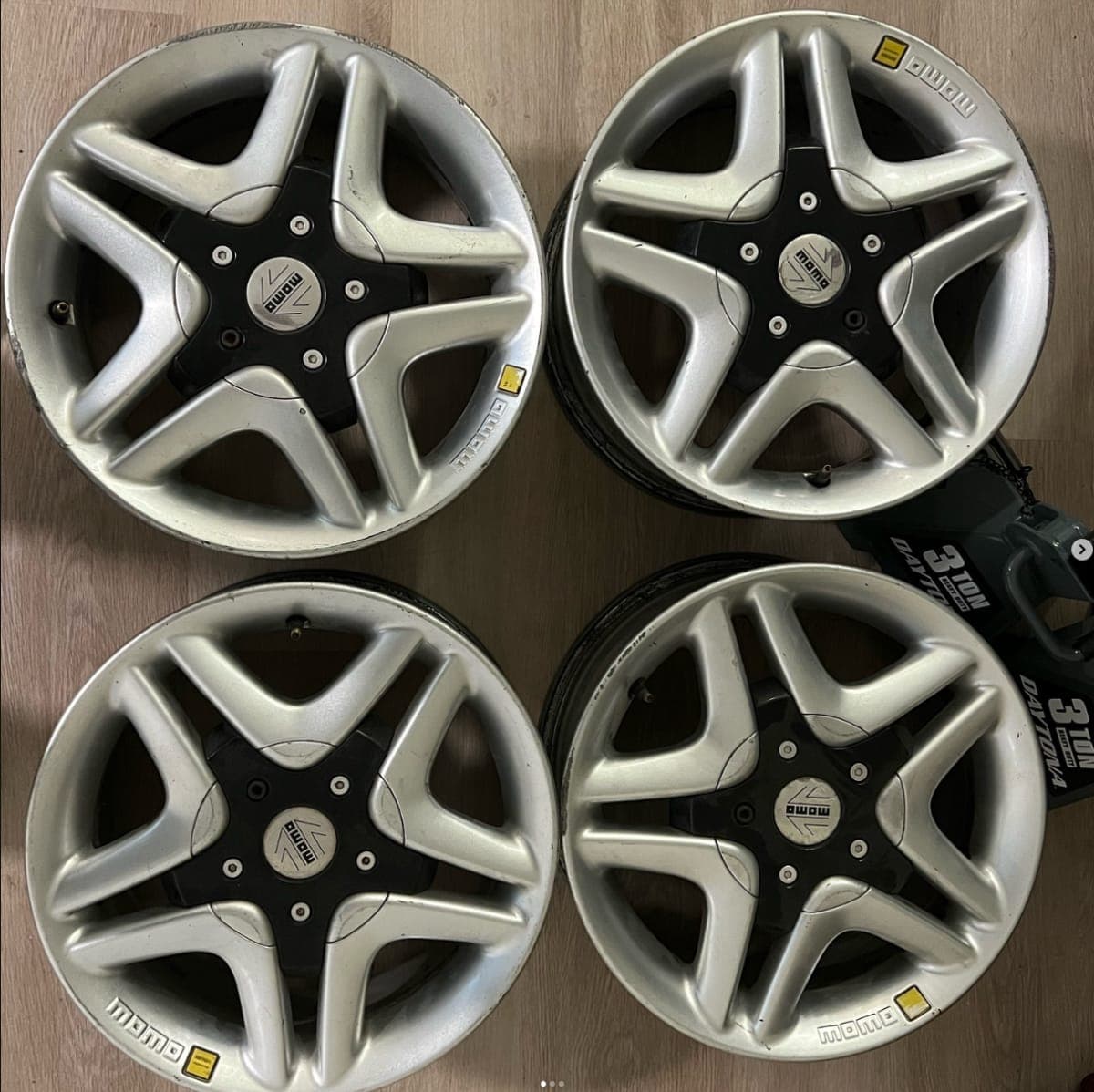 MOMO Ferrari Engineering