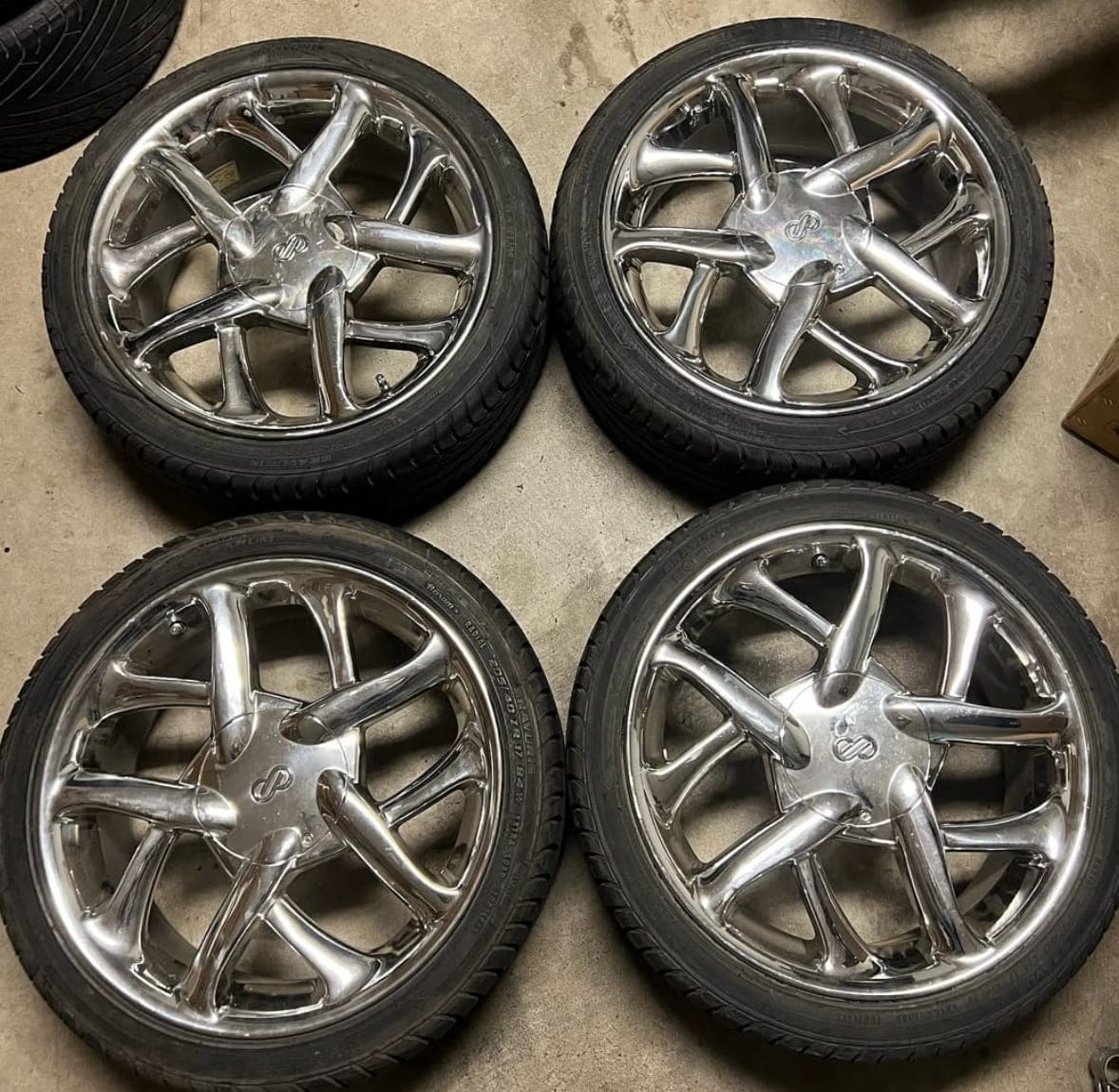 ENKEI Circles "G-ZERO"